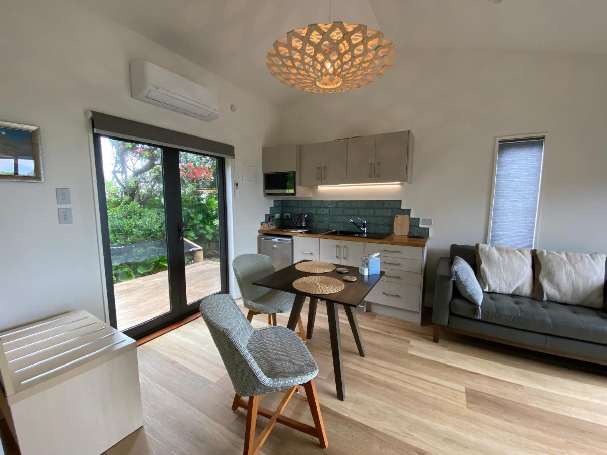 Lodge The Bay House Beachfront *